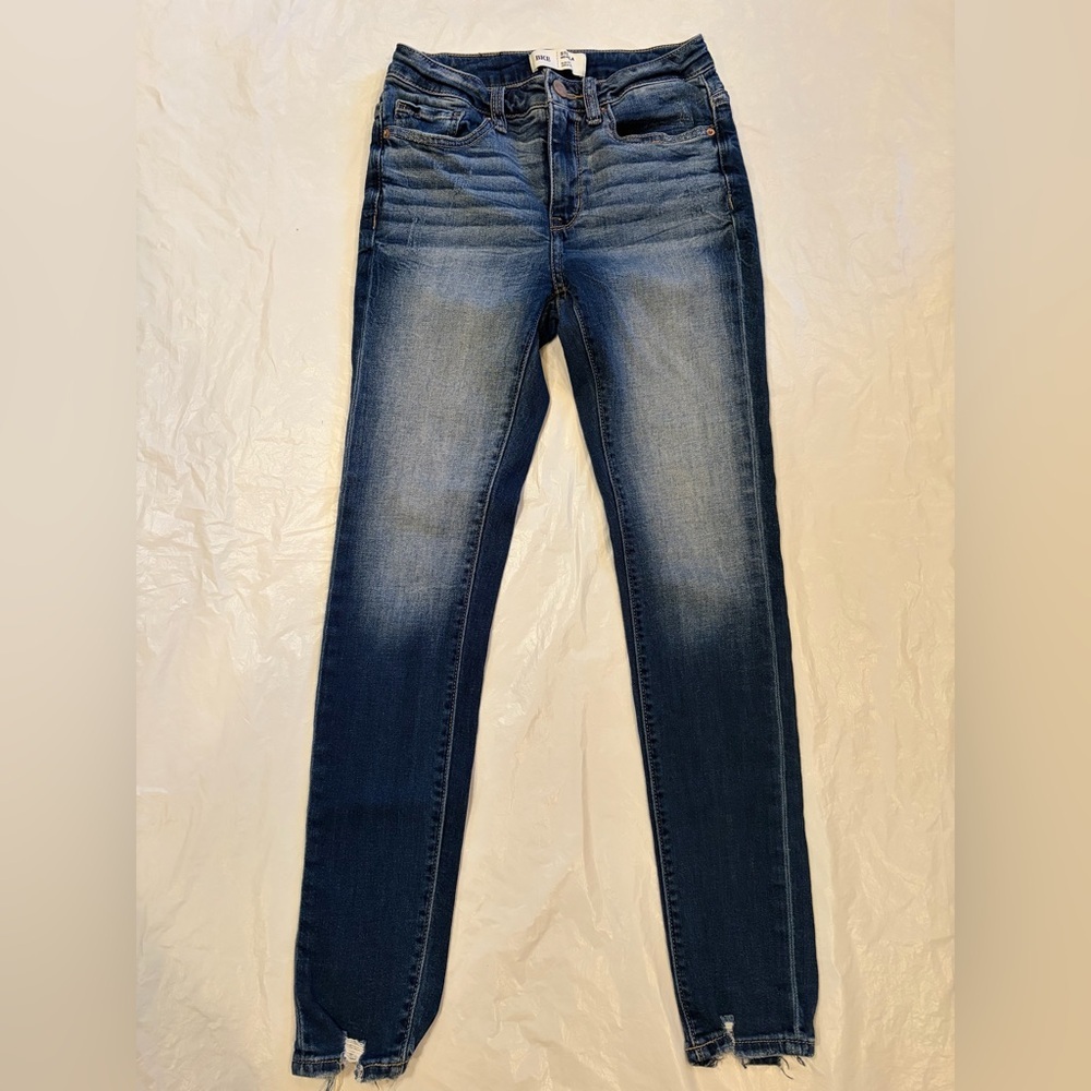 BKE Stella Jeans Women's 25x27 Medium Wash Distressed Stretch Mid Rise SlimFit